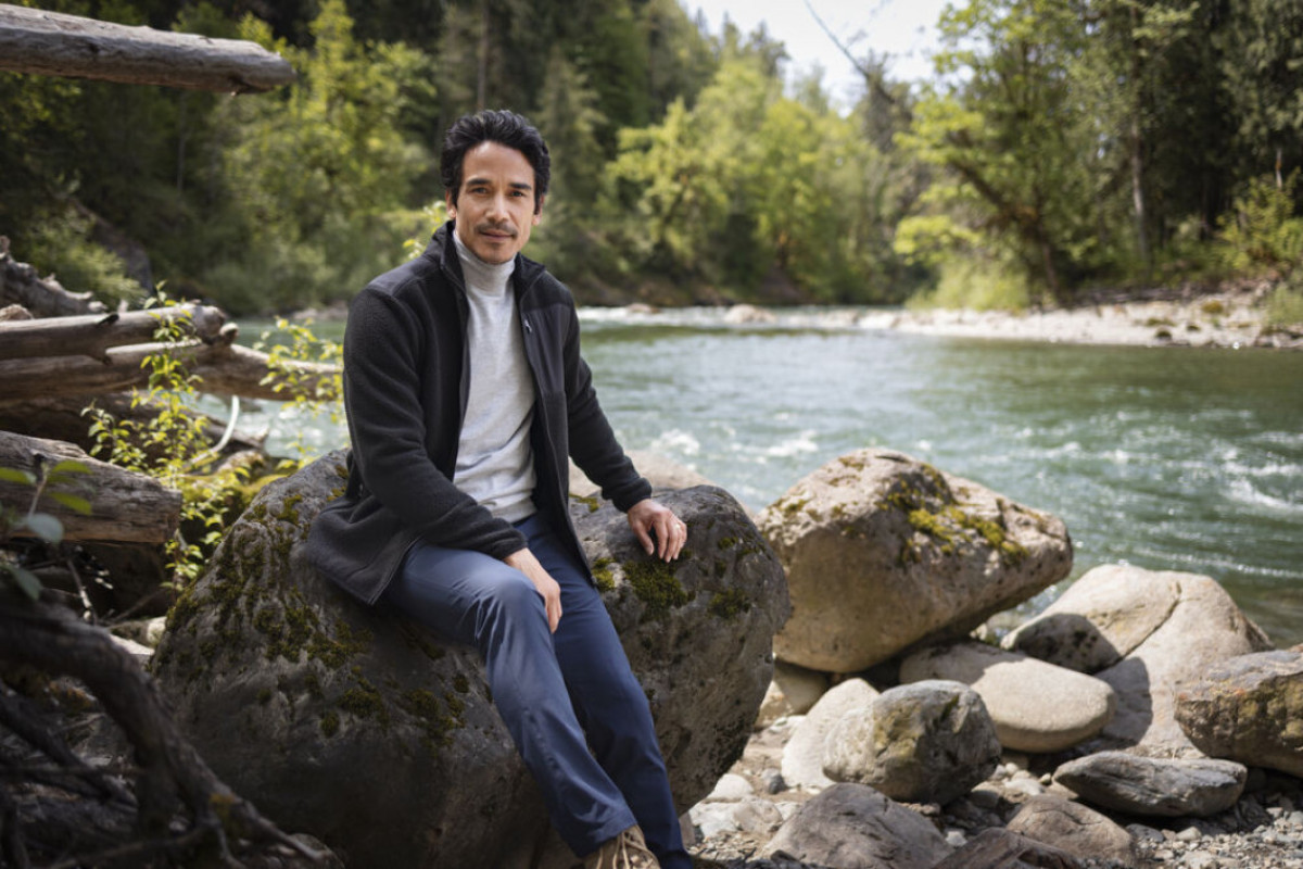 banner_cutter_buck_cascade_sherpa_fleece_men2.jpg